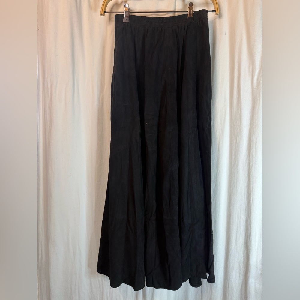 Elegant Suede Black Maxi Skirt